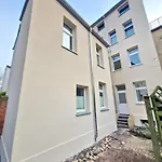 Urlaub Im Herzen Wismars Eg Hinten Mit Garten 公寓 Wißmar