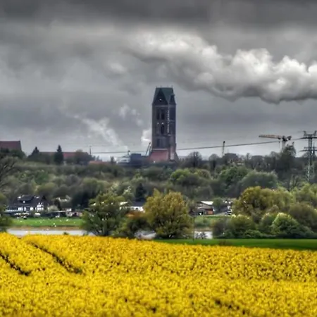 Urlaub Im Herzen Wismars Eg Hinten Mit Garten Apartment