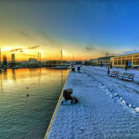 Urlaub Im Herzen Wismars Eg Hinten Mit Garten Apartment *